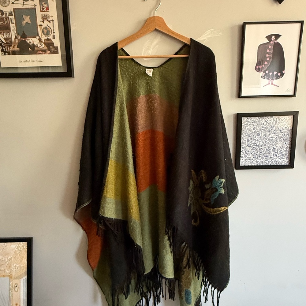 Multicolor Fringe cape
